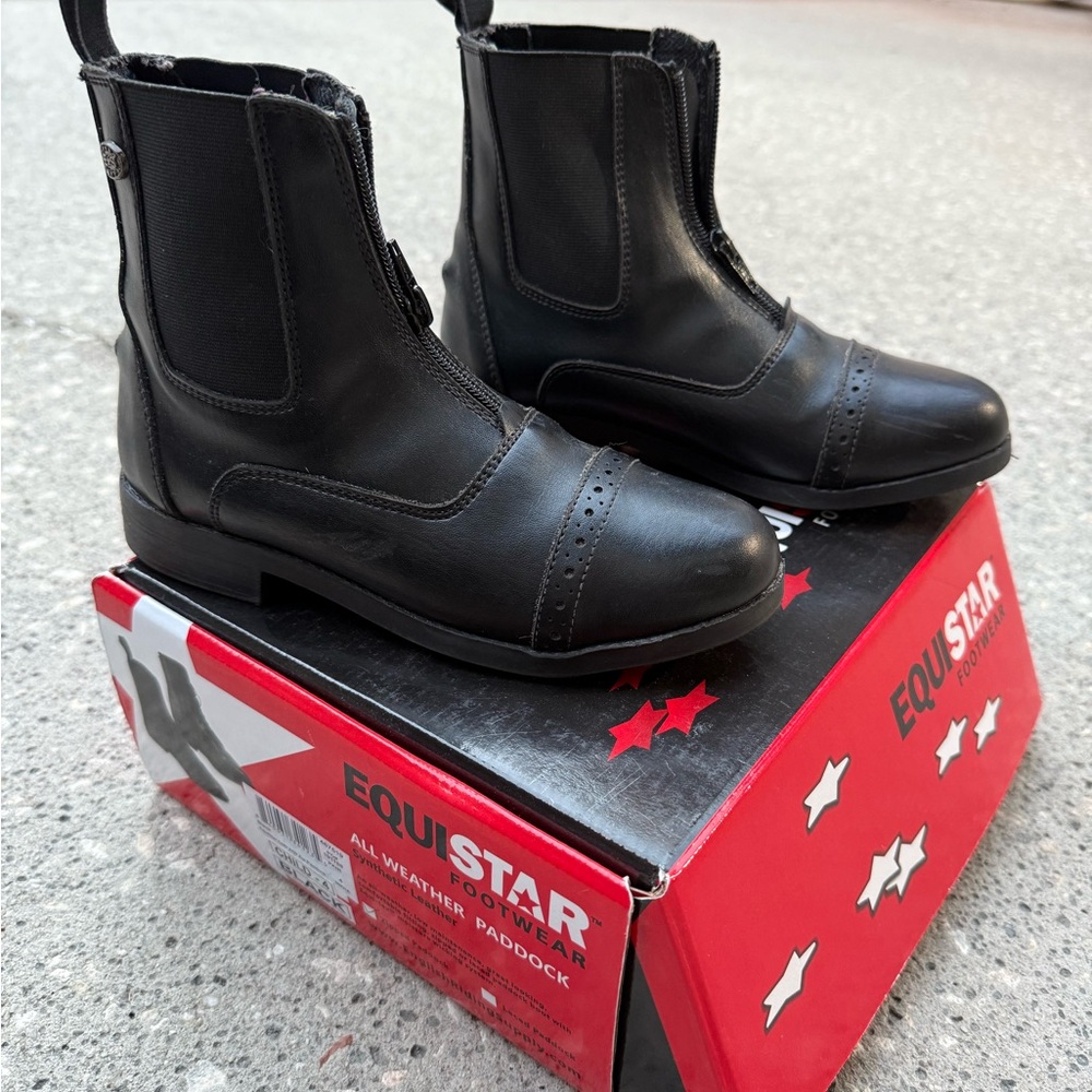 Black Kids Riding boots - worn once! Kids size 4.